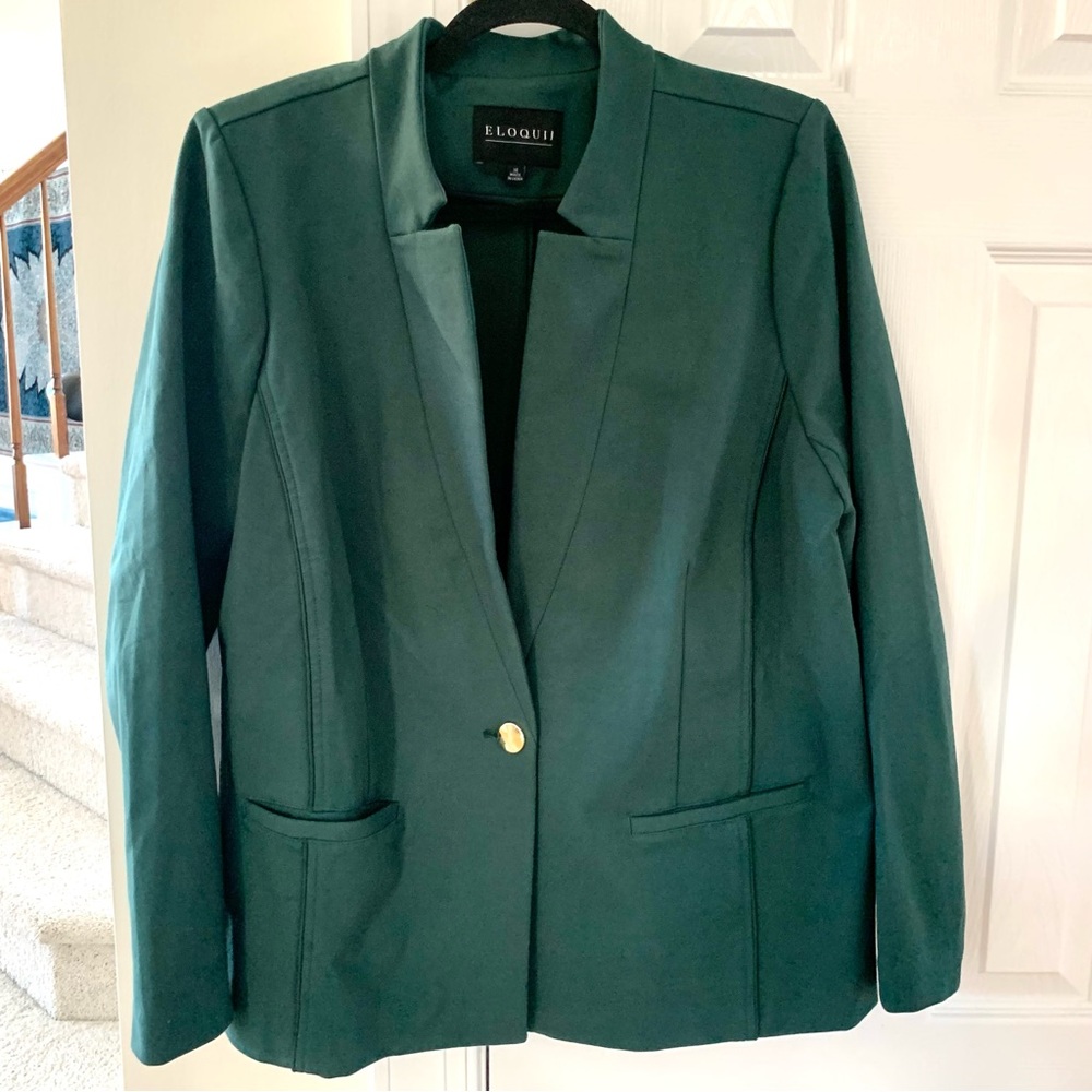 Eloquii Ultimate Suit Blazer in Hunter Green with Gold Hardware